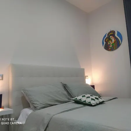 Spaccavietri